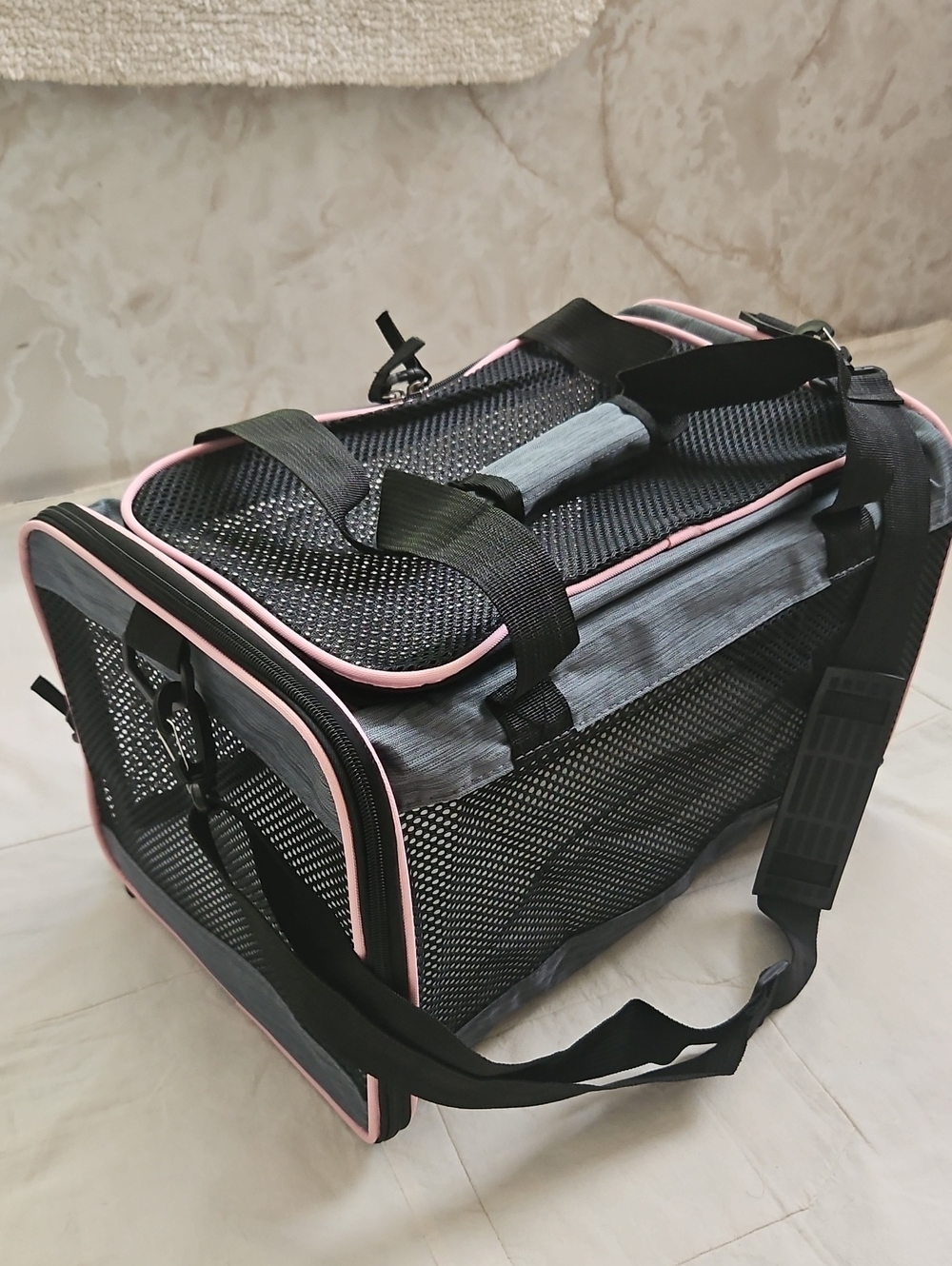 New Soft Mesh Pet Cat Small Dog Carrier with Pink Trim